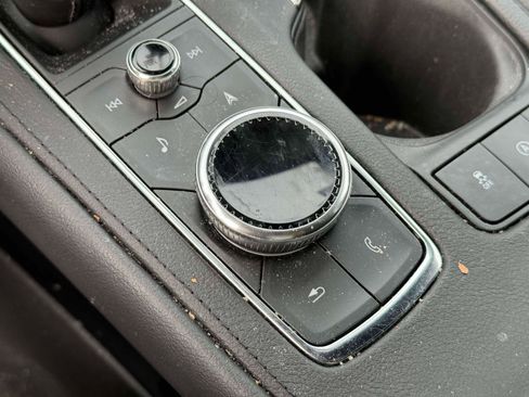 Used 2021 Cadillac XT4 Sport image 16