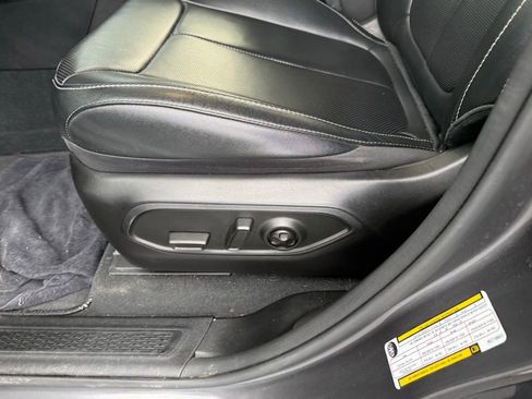 Used 2024 Jeep Grand Cherokee Limited 4xe w/ Luxury Tech Group II image 10