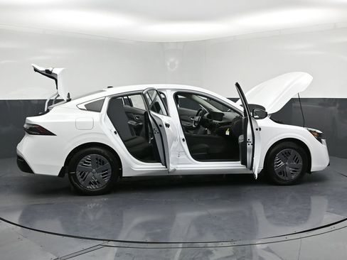 New 2026 Nissan Sentra S w/ Floor Mat Package image 32