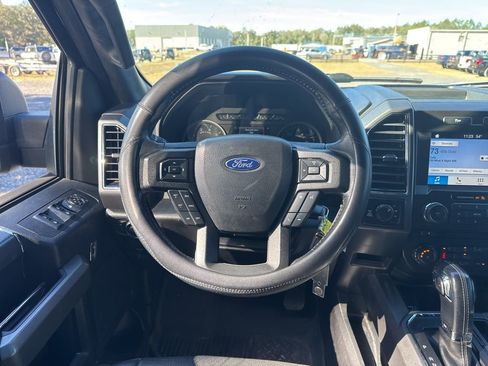 Used 2018 Ford F150 XLT w/ Equipment Group 302A Luxury image 16