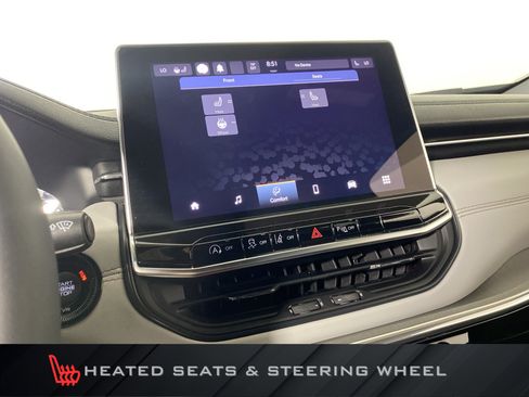 Used 2023 Jeep Compass Limited w/ Sun and Sound Group AWD/4WD image 6
