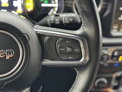 Used 2023 Jeep Wrangler Unlimited Sahara w/ Cold Weather Group image 27