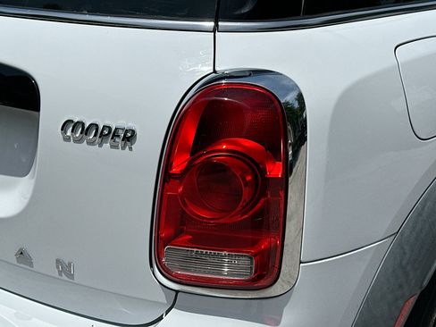 Used 2017 MINI Cooper Countryman FWD image 23