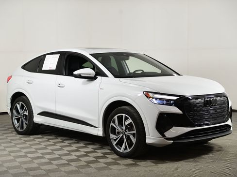 Certified 2023 Audi Q4 e-tron Premium Plus w/ Premium Plus image 6