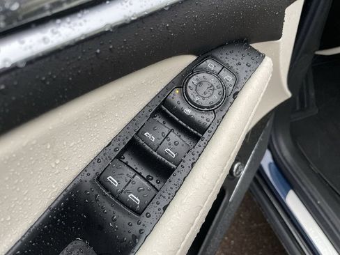 Used 2023 Buick Enclave Essence w/ Experience Buick Package image 24