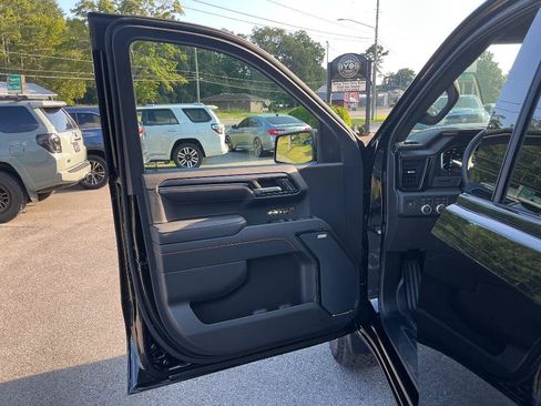 Used 2026 GMC Sierra 1500 AT4 AWD/4WD image 17