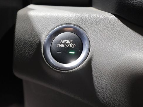 Used 2024 GMC Terrain SLT FWD image 28