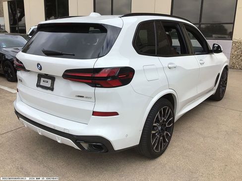 Used 2024 BMW X5 xDrive40i w/ M Sport Package image 5