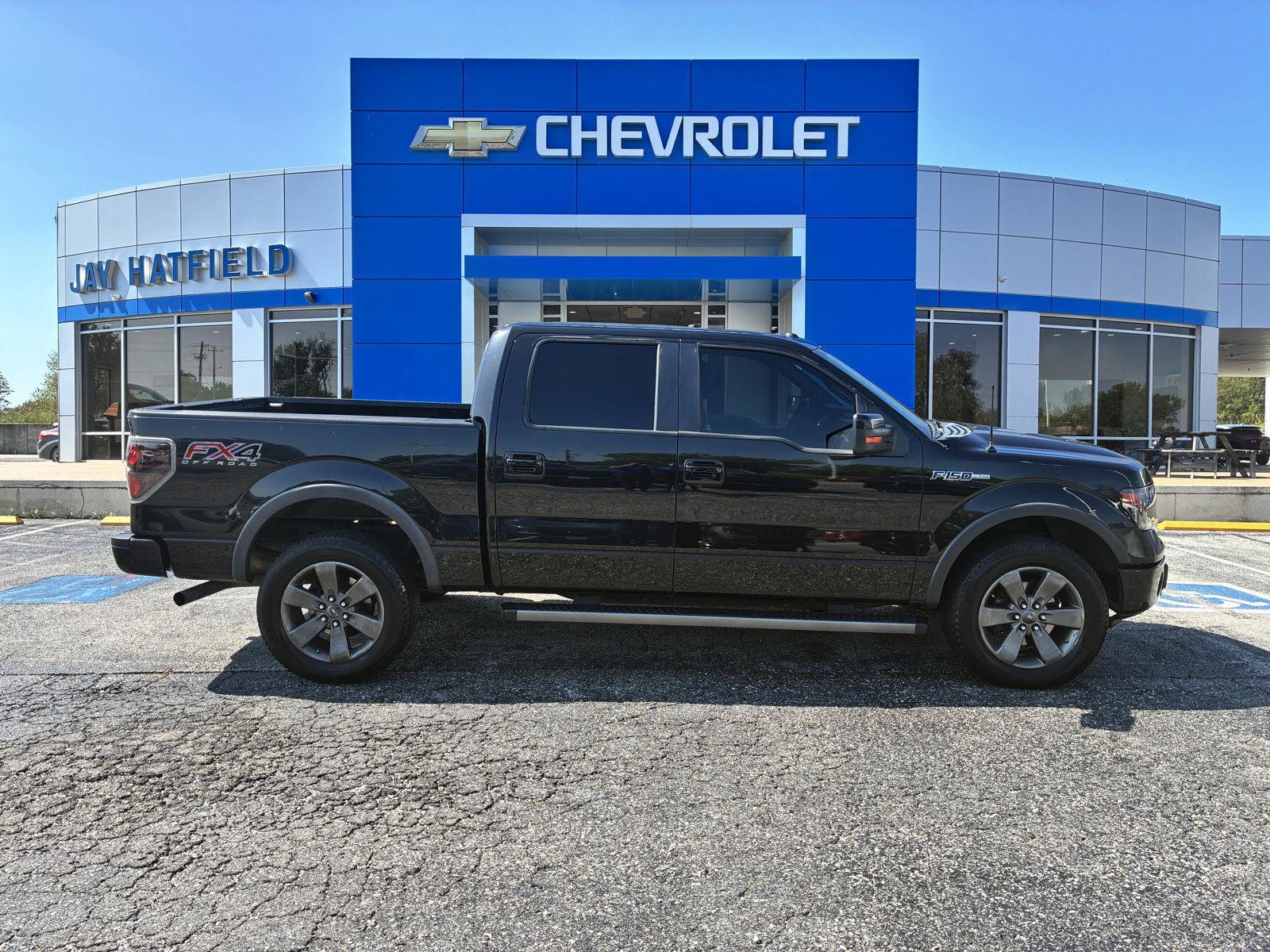 Used 2014 Ford F150 FX4 w/ Equipment Group 402A Luxury AWD/4WD image 1