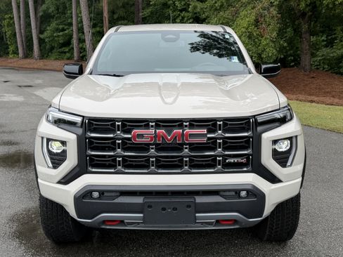 Used 2026 GMC Canyon AT4 AWD/4WD image 9