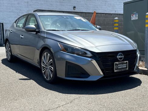 Certified 2023 Nissan Altima 2.5 SL FWD image 2