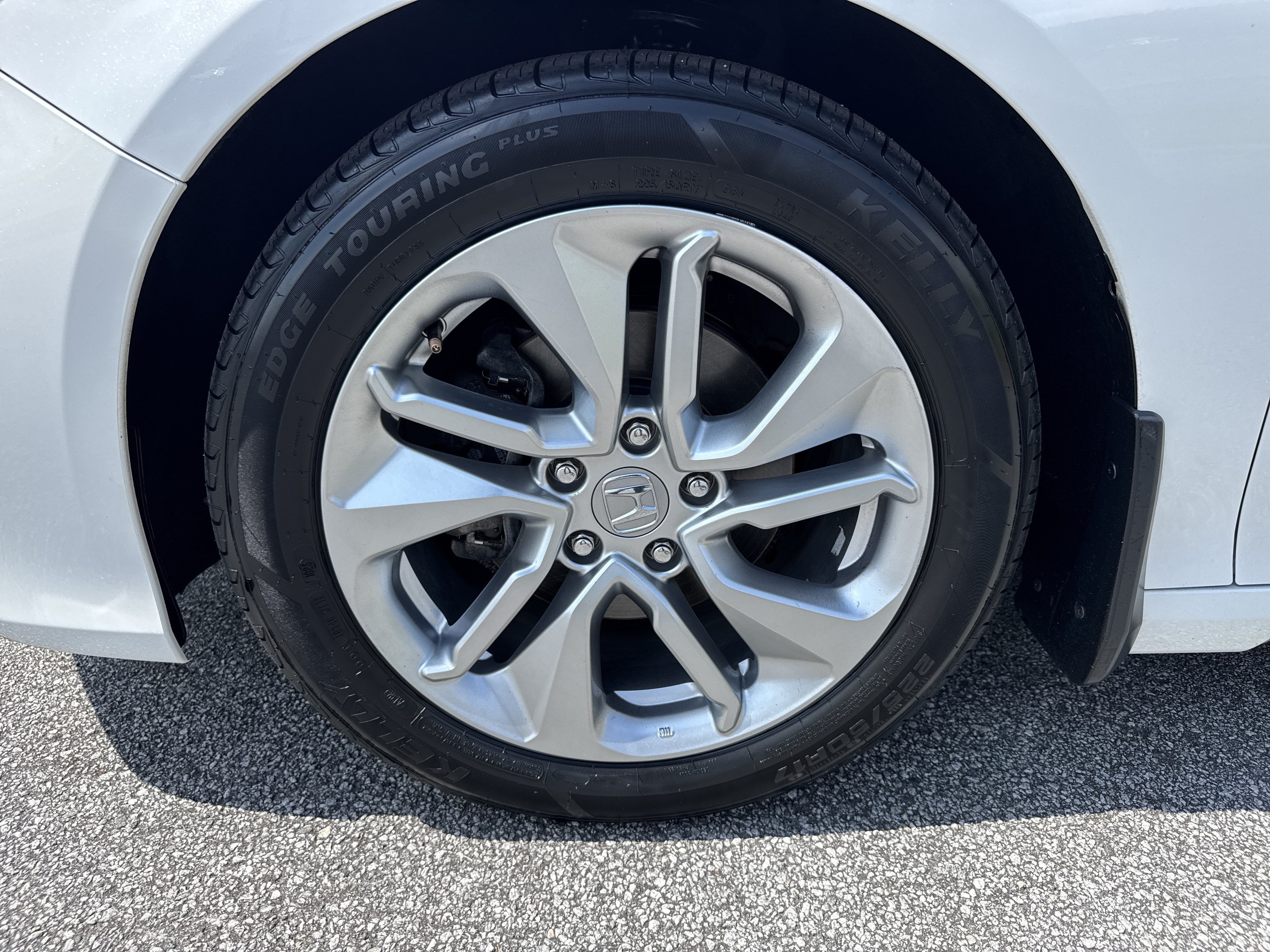 Used 2019 Honda Accord LX image 13
