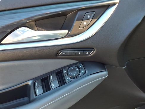 Used 2021 Buick Enclave Premium w/ Surround and Sites Package image 10