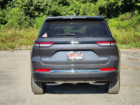 New 2025 Jeep Grand Cherokee Laredo AWD/4WD image 15