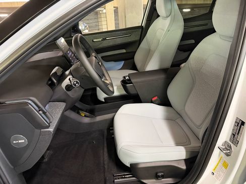 Certified 2025 Volvo EX30 Ultra w/ Climate Package AWD/4WD image 11