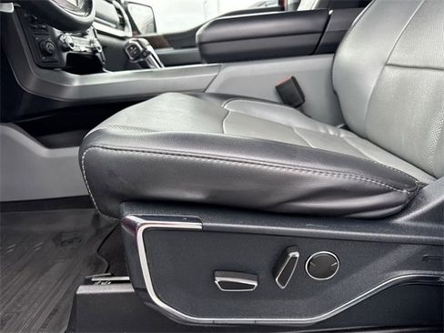 Used 2021 Ford F150 Lariat w/ Max Trailer Tow Package image 12