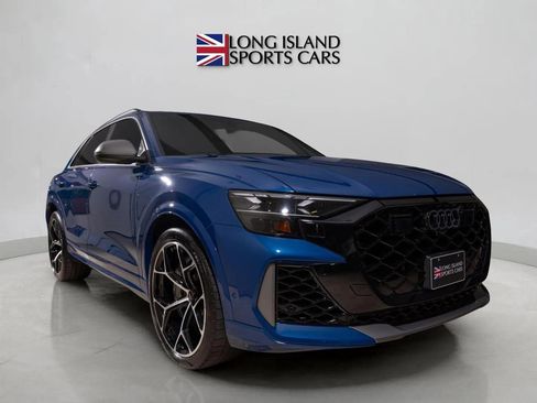 Used 2025 Audi RS Q8 performance image 3