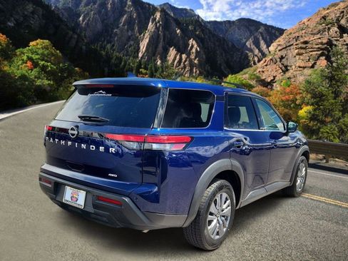 Used 2025 Nissan Pathfinder SV AWD/4WD image 3