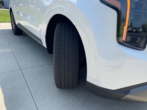 New 2027 Kia Carnival SX Prestige FWD image 18