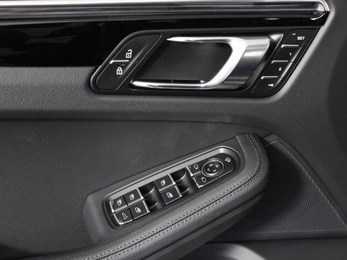 Certified 2026 Porsche Macan S image 16