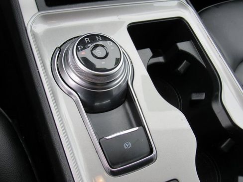 Used 2024 Ford Edge SEL image 18