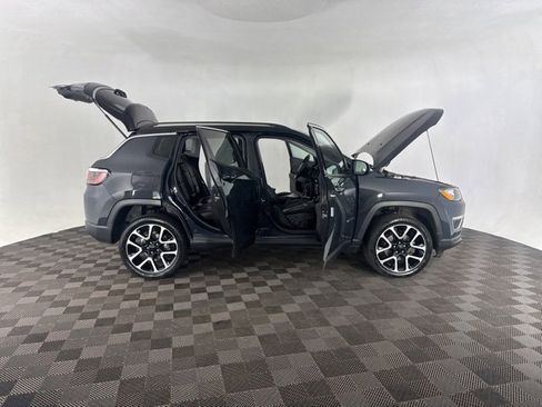 Used 2018 Jeep Compass Limited image 19