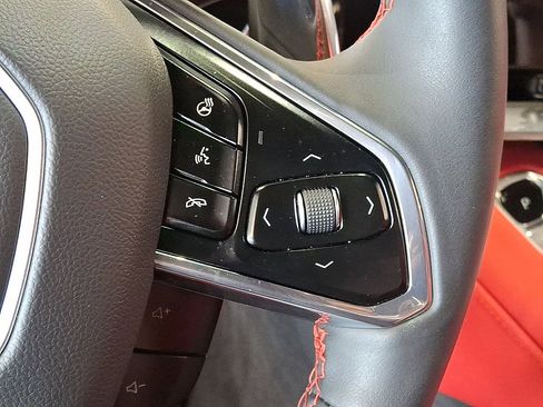 Used 2024 Chevrolet Corvette Stingray Preferred Cpe w/ Z51 Performance Package RWD image 21
