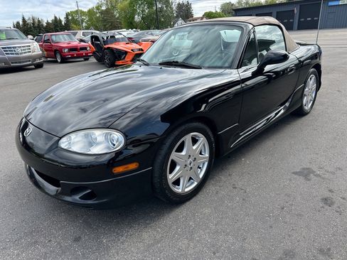 Used 2004 MAZDA MX-5 Miata LS RWD image 6