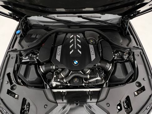 Certified 2023 BMW M550i xDrive M550i xDrive w/ Executive Package image 17