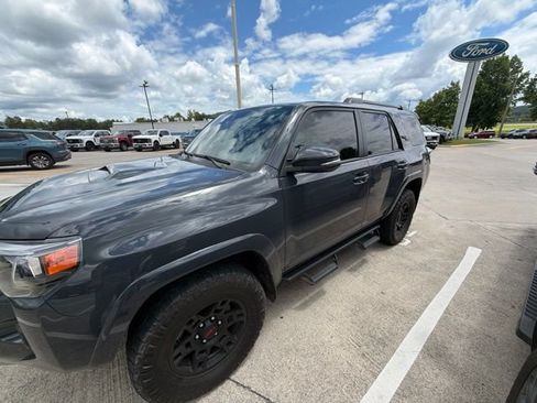 Used 2024 Toyota 4Runner TRD Off-Road Premium w/ Moonroof Package AWD/4WD image 3