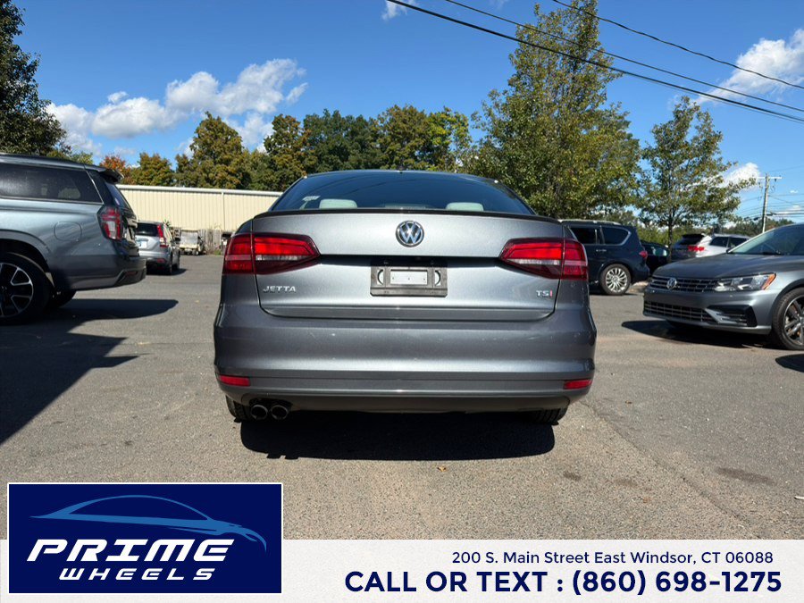 Used 2016 Volkswagen Jetta Sport FWD image 6