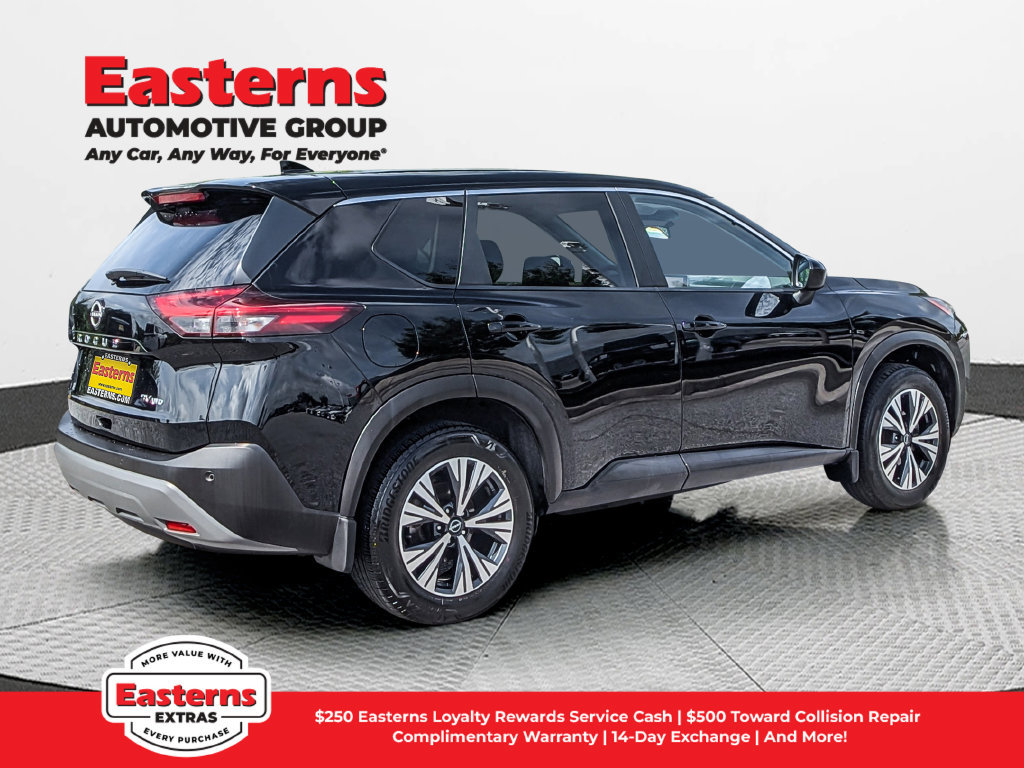 Used 2023 Nissan Rogue SV AWD/4WD image 7