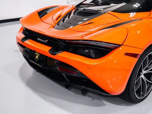 Used 2019 McLaren 720S Performance RWD image 29