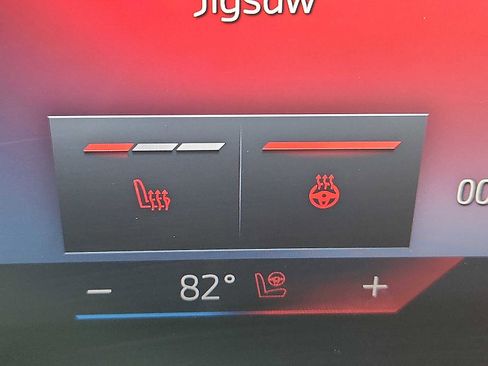 Used 2025 BMW 330i xDrive Sedan w/ M Sport Package image 23