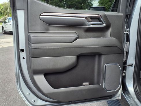 Used 2023 Chevrolet Silverado 1500 LTZ AWD/4WD image 18