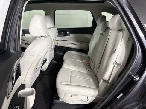 New 2026 Kia Sorento S w/ S Panoramic Sunroof Package FWD image 38