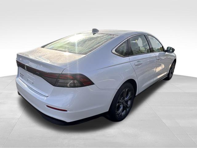 Used 2024 Honda Accord EX image 7