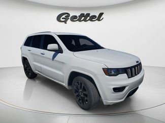 Used 2018 Jeep Grand Cherokee Altitude video 2