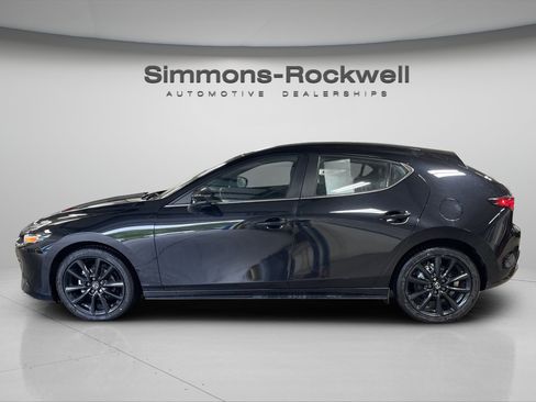 Used 2025 MAZDA MAZDA3 s Sport FWD image 2