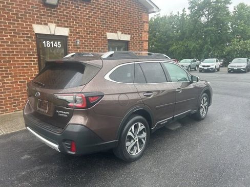 Used 2021 Subaru Outback Touring AWD/4WD image 4