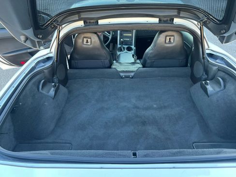 Used 2005 Chevrolet Corvette Coupe w/ Preferred Equipment Group RWD image 12