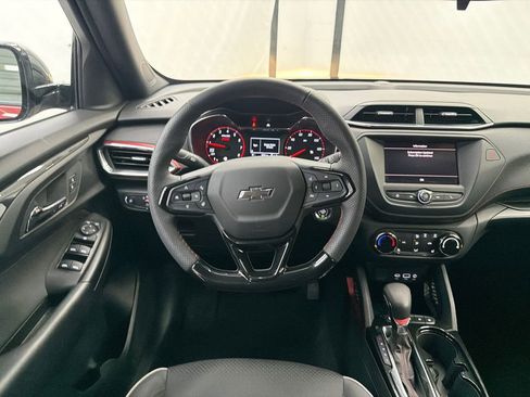 Used 2023 Chevrolet TrailBlazer RS FWD image 22