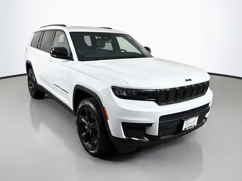 Used 2023 Jeep Grand Cherokee L Altitude AWD/4WD image 1
