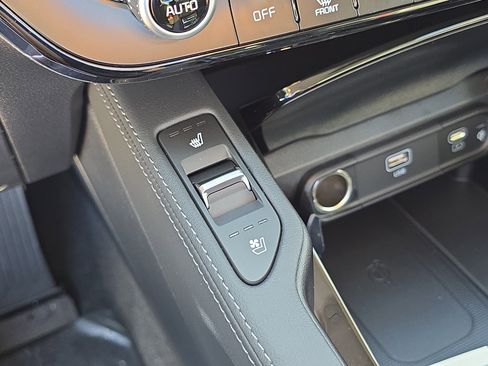 New 2025 Kia Telluride EX image 29