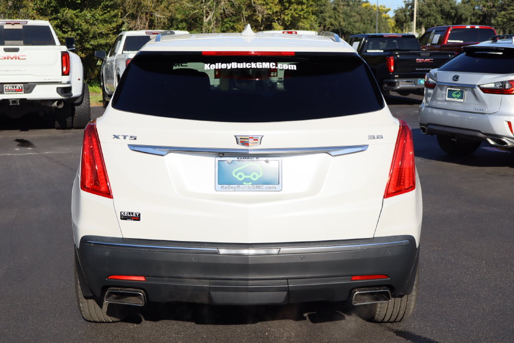 Certified 2017 Cadillac XT5 Premium Luxury FWD image 8