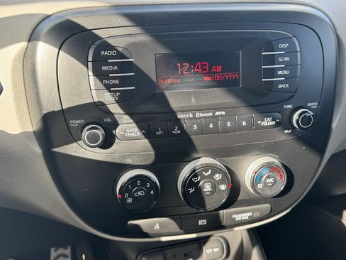 Used 2014 Kia Soul image 17