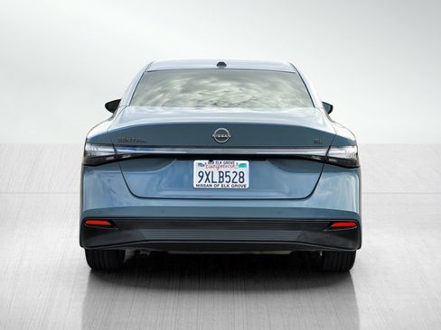 Used 2026 Nissan Sentra SL w/ Floor Mat Package FWD image 5