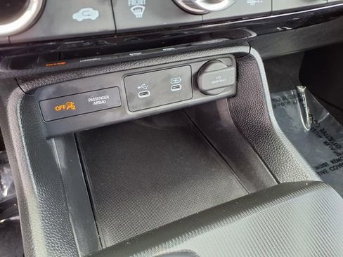 Used 2025 Honda Civic Sport image 22