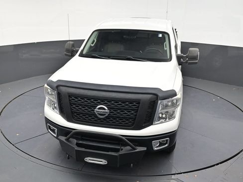 Used 2017 Nissan Titan S AWD/4WD image 19