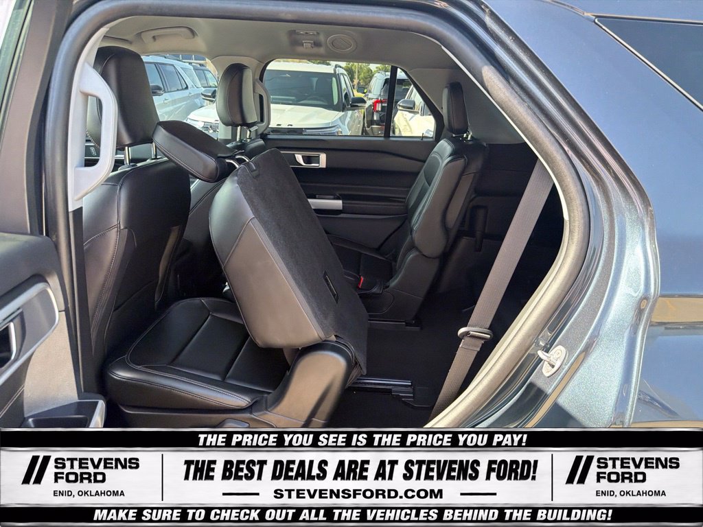 Used 2024 Ford Explorer XLT w/ Equipment Group 202A AWD/4WD image 37